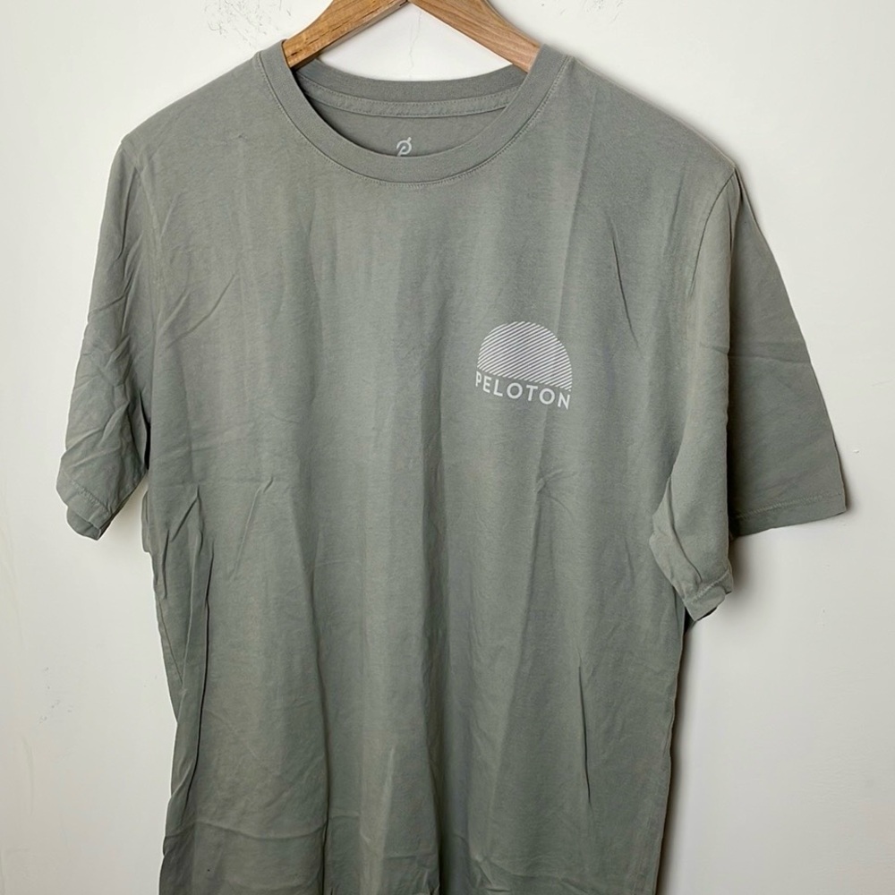 Peloton men’s gray organic cotton tee NWOT Size XL